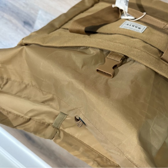 NWT! Barts Amsterdam khaki brown tan backpack - Picture 7 of 8